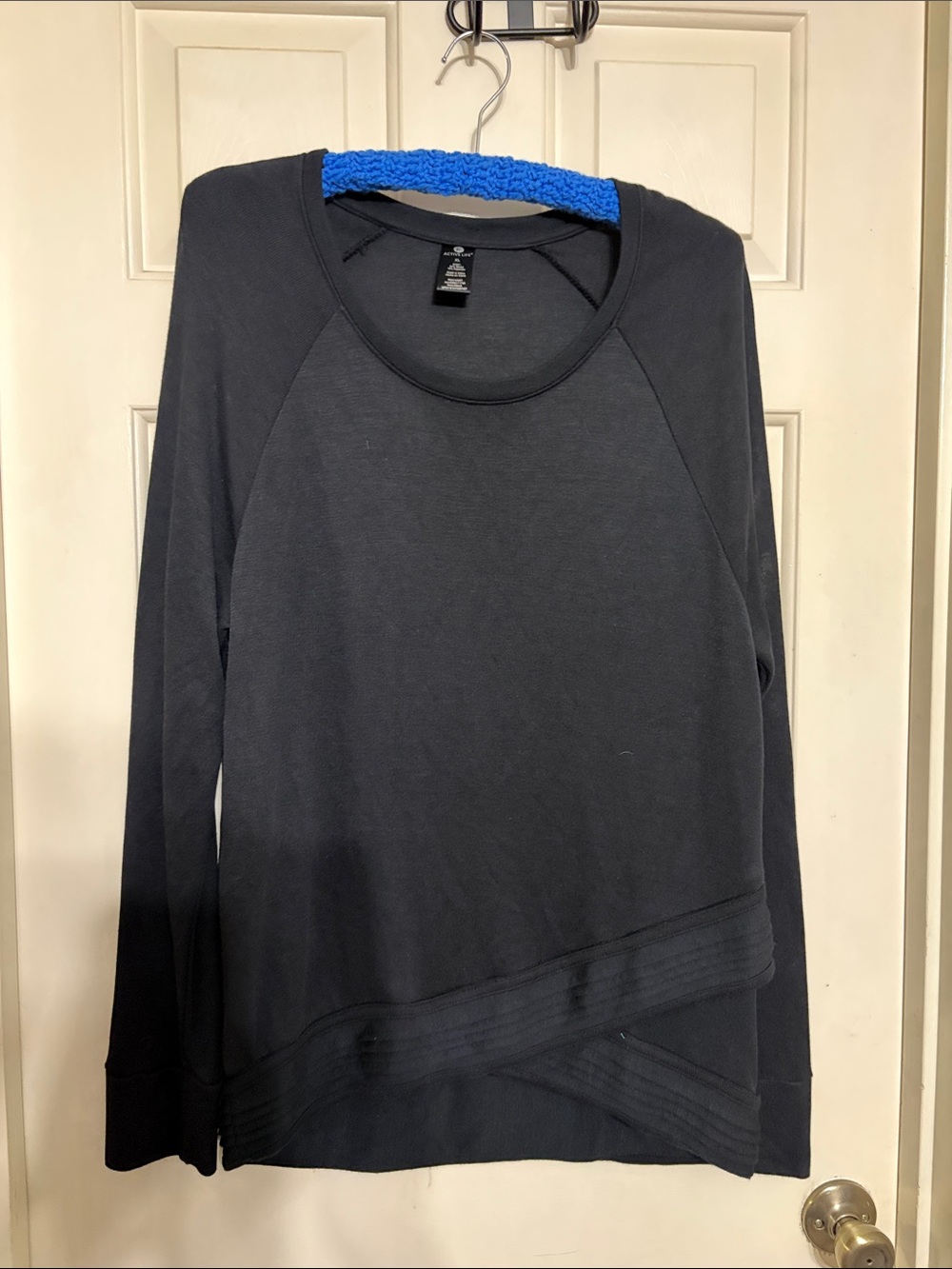 Active Life Black Long-Sleeve Crewneck Sweatshirt